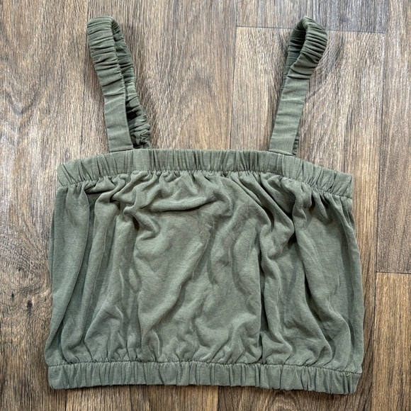 Cropped Green Tank Top - Picture 1 of 3